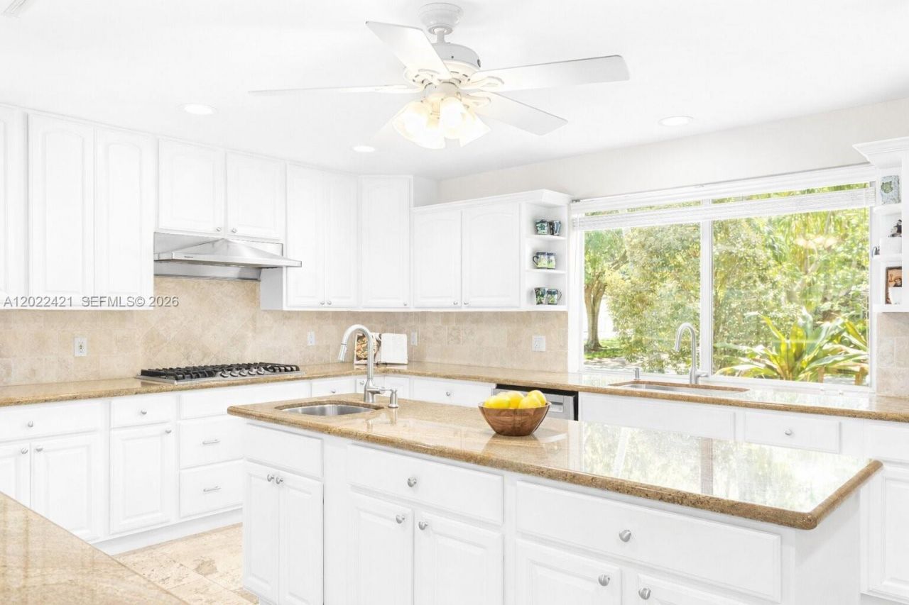 6845 SW 129th Ter , Pinecrest, FL 33156 Photo