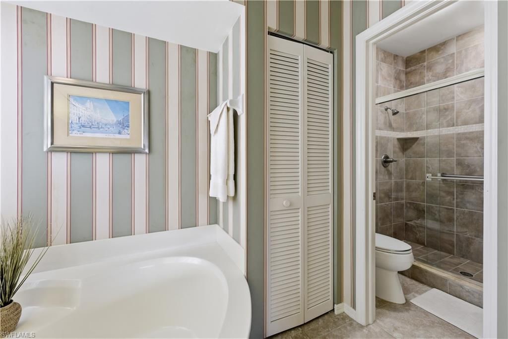 27038 Oakwood Lake Dr , Bonita Springs, FL 34134 Photo