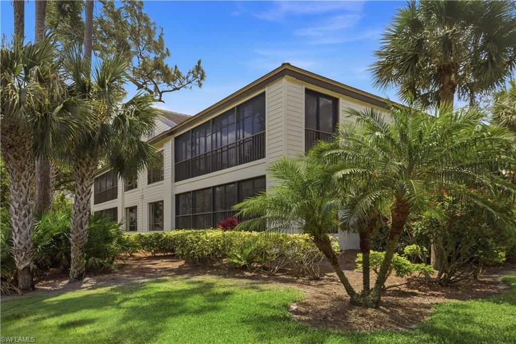 27038 Oakwood Lake Dr , Bonita Springs, FL 34134 Photo