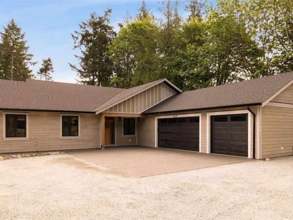 3325 Telegraph Rd , Mill Bay, BC V9Z 0G4