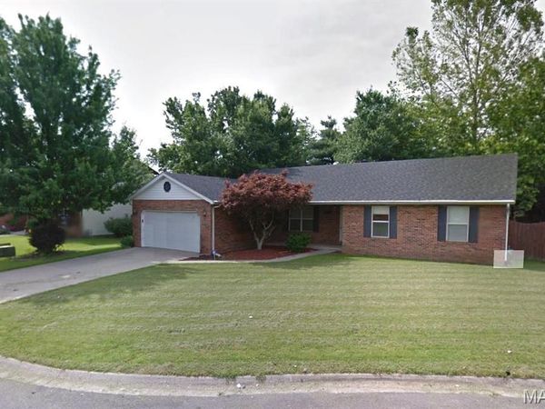 1631 THUNDERBIRD Lane , Belleville, IL 62221