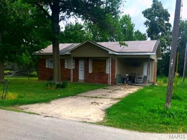 306 Page Street , Clarkton, MO 63837