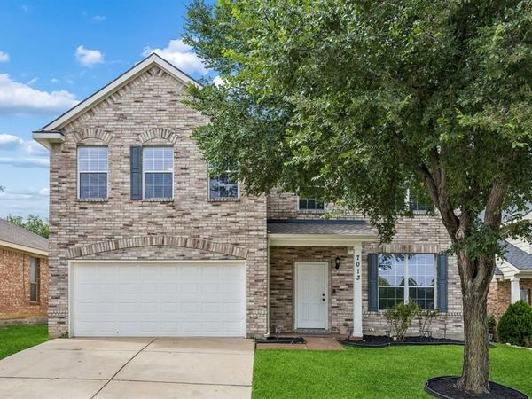 7013 Lindentree Lane , Fort Worth, TX 76137