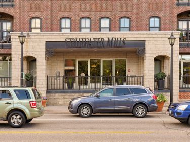 350 Main Street N, Unit 252, Stillwater, MN 55082