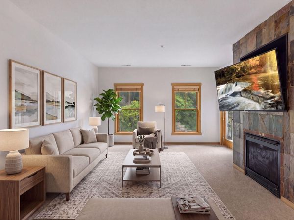 350 Main Street N, Unit 252, Stillwater, MN 55082