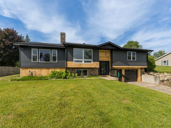 11300 Elizabeth Drive, Three Rivers, MI 49093