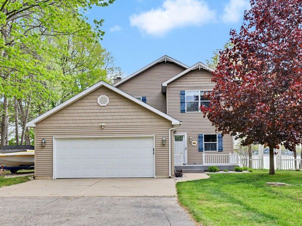 2316 W SHORE Drive, Trufant, MI 49347