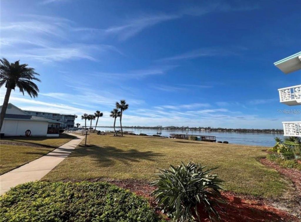 3009 N Halifax Avenue, Unit 2, Daytona Beach, FL 32118 Photo