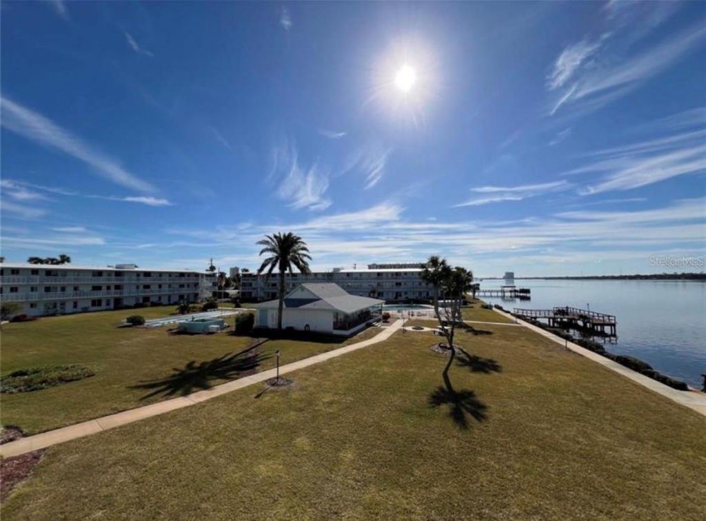 3009 N Halifax Avenue, Unit 2, Daytona Beach, FL 32118 Photo