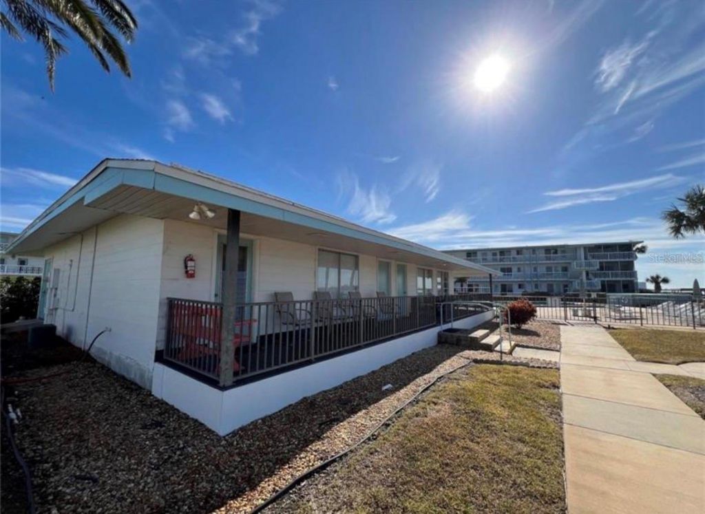 3009 N Halifax Avenue, Unit 2, Daytona Beach, FL 32118 Photo