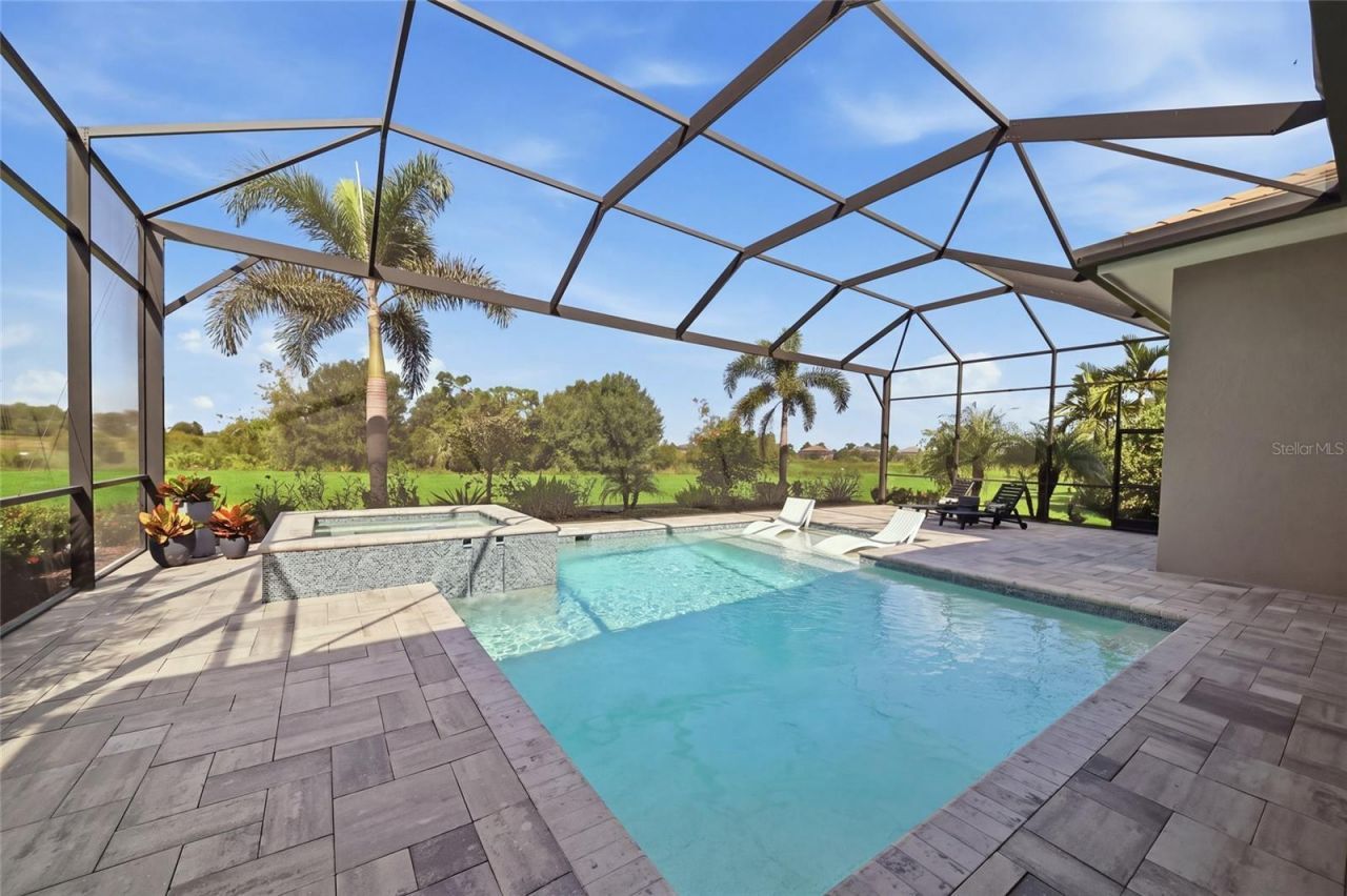 8254 Pavia Way, Lakewood Ranch, FL 34202 Photo