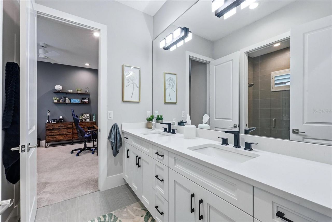 8254 Pavia Way, Lakewood Ranch, FL 34202 Photo