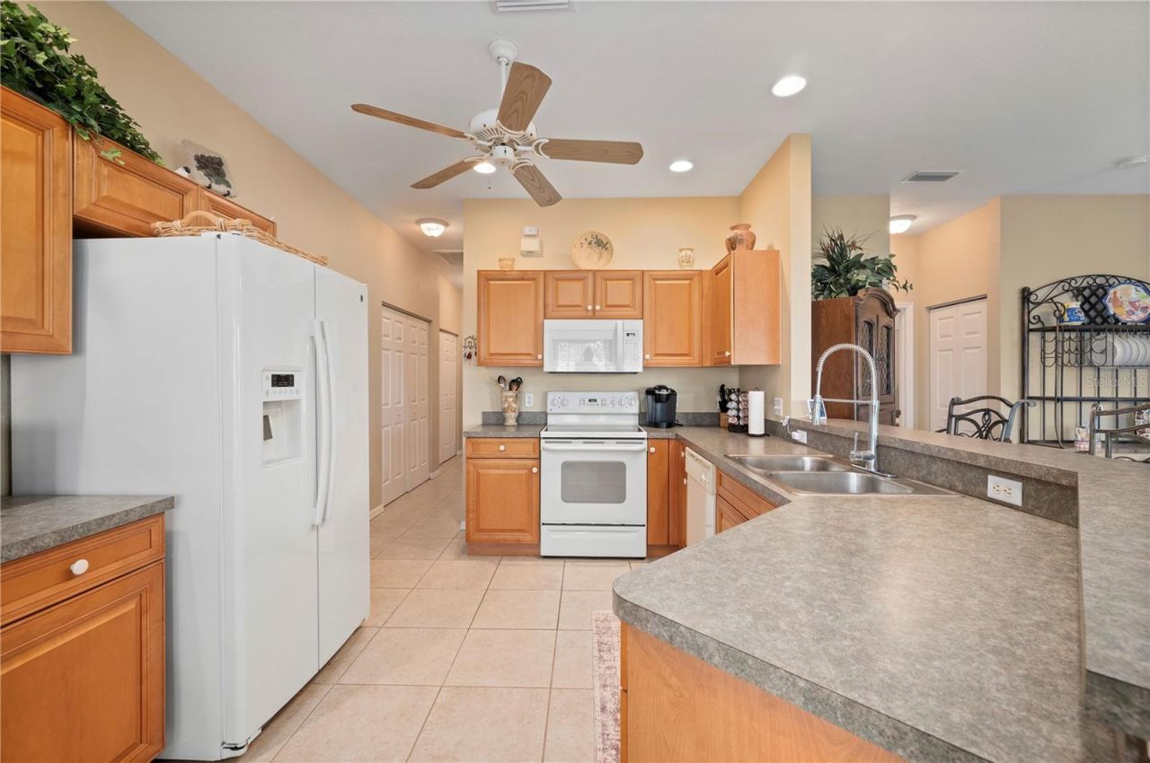 25534 Heritage Lake Boulevard, Punta Gorda, FL 33983 Photo