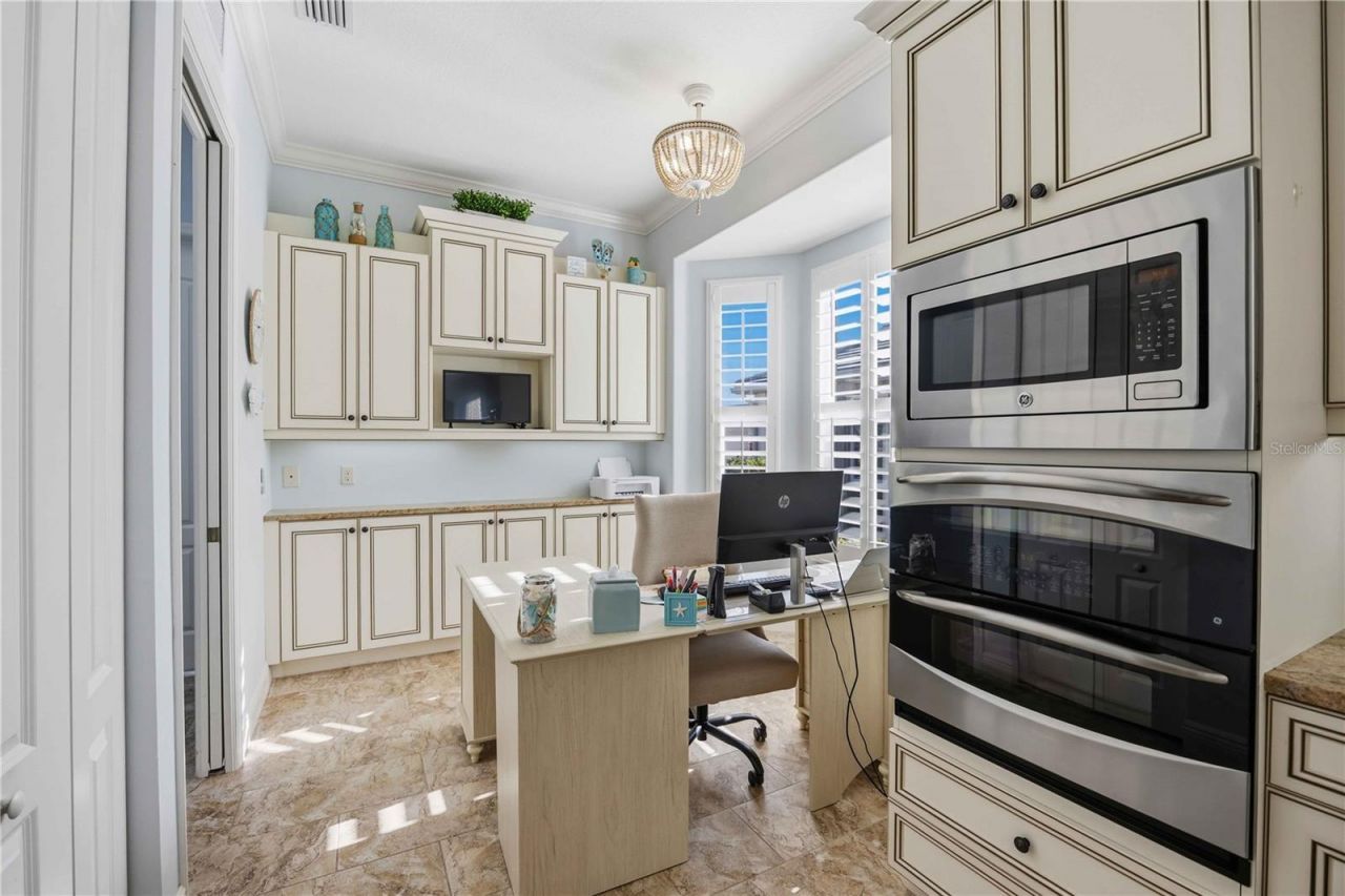 11045 Barnsley Drive, Venice, FL 34293 Photo