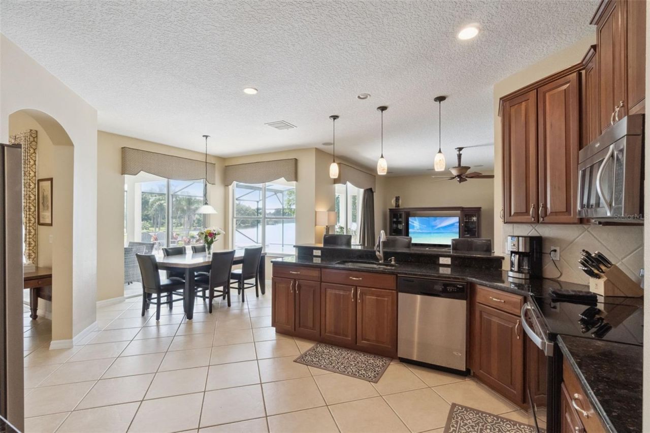 12469 Westfield Lakes Circle, Winter Garden, FL 34787 Photo