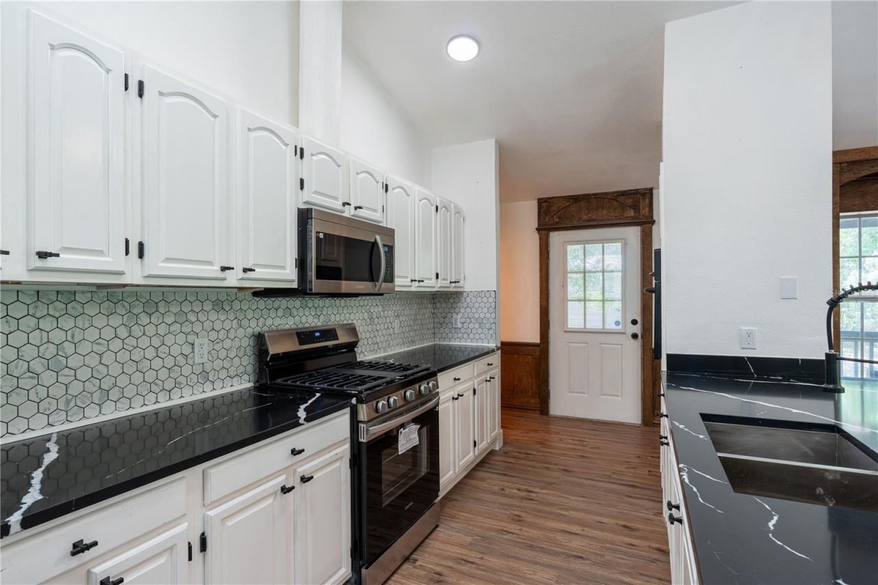 12691 SE 80th Street, Morriston, FL 32668 Photo