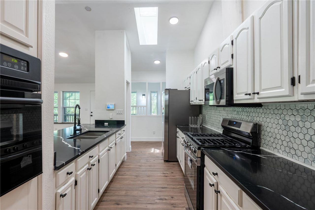 12691 SE 80th Street, Morriston, FL 32668 Photo