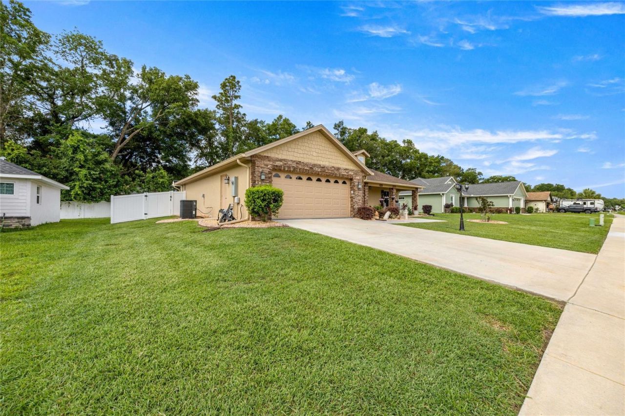 6658 SW 109th Lane , Ocala, FL 34476 Photo