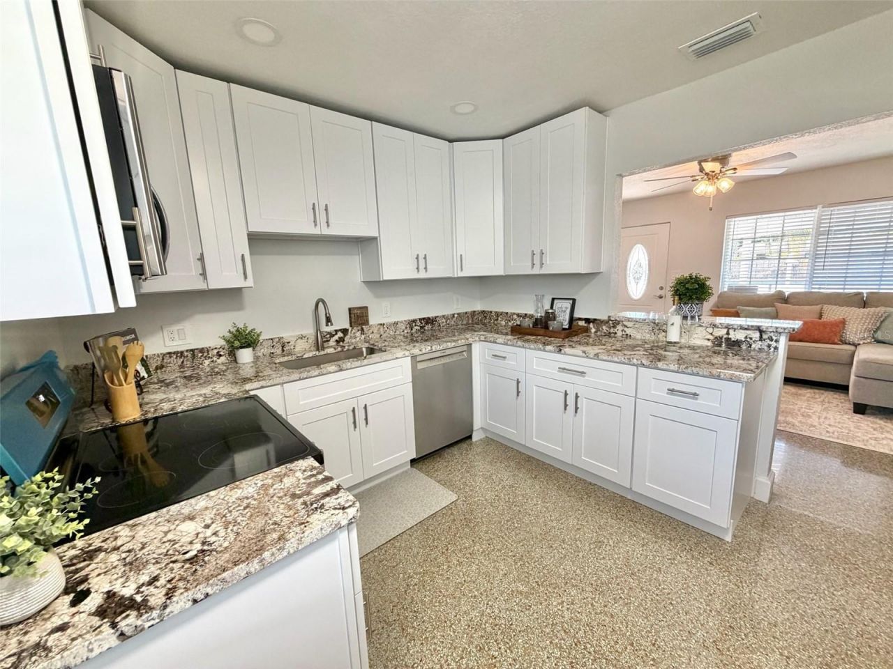 5731 66th Avenue N, Pinellas Park, FL 33781 Photo