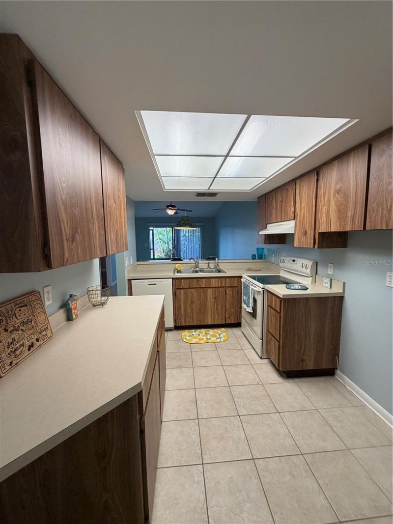 2131 Ridge Road S, Unit 135, Largo, FL 33778 Photo
