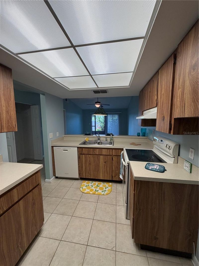 2131 Ridge Road S, Unit 135, Largo, FL 33778 Photo