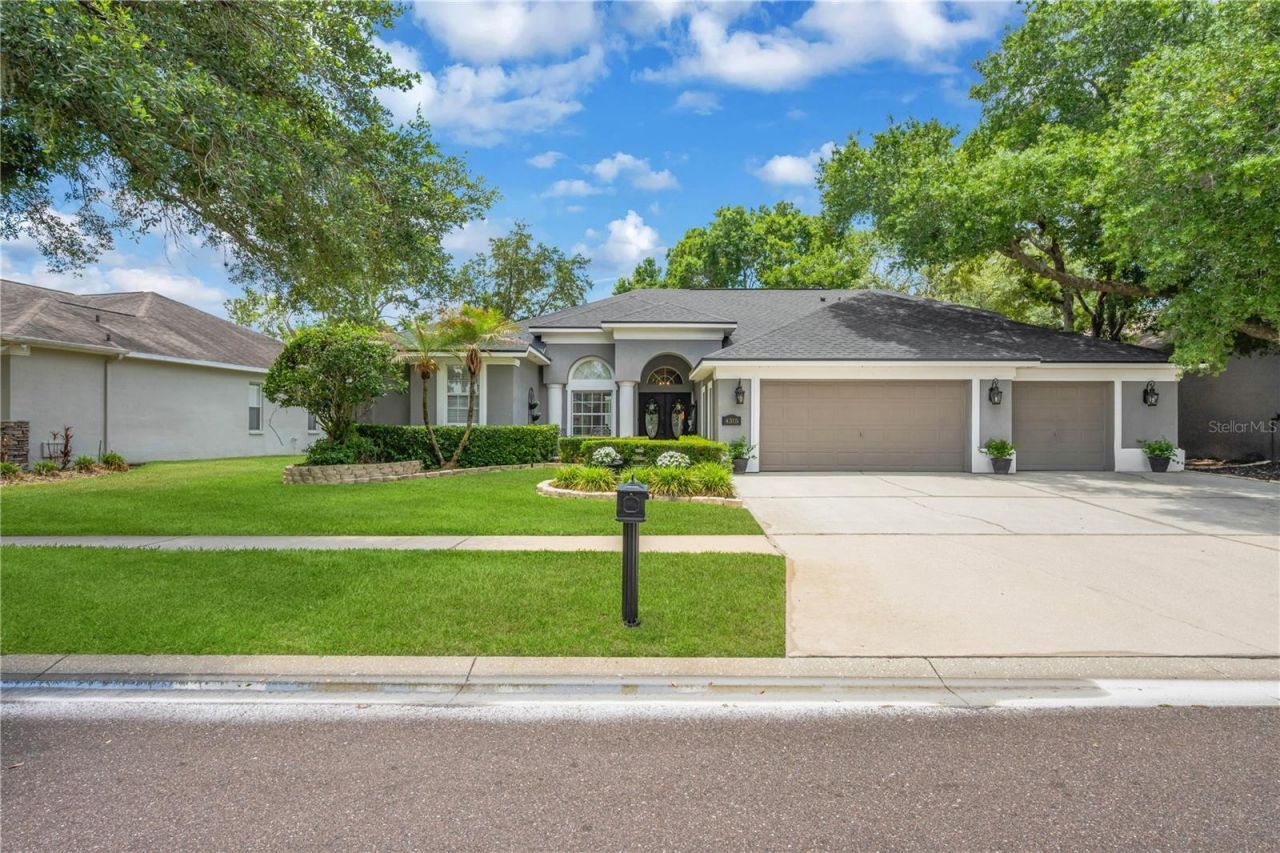 4315 Faircourt Drive, Valrico, FL 33596 Photo