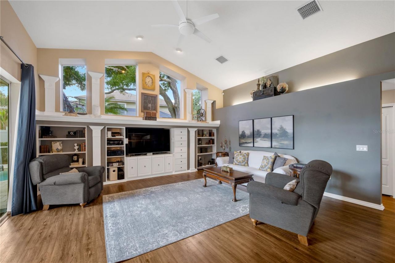 4315 Faircourt Drive, Valrico, FL 33596 Photo