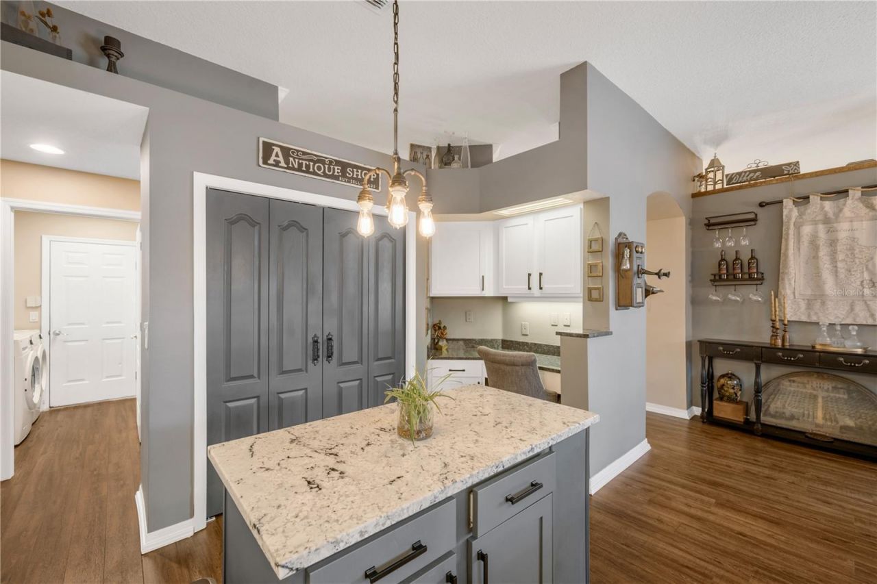 4315 Faircourt Drive, Valrico, FL 33596 Photo