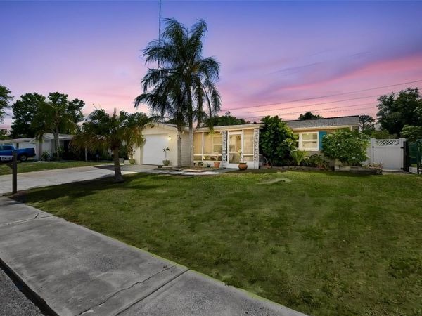 1853 DARTMOUTH DRIVE , HOLIDAY, FL 34691