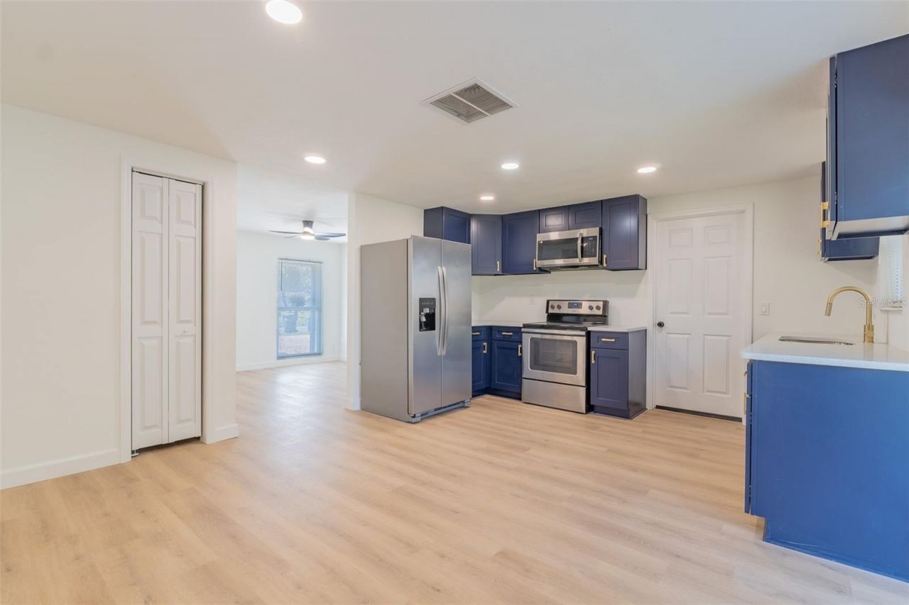 6304 Florida Circle W, Apollo Beach, FL 33572 Photo
