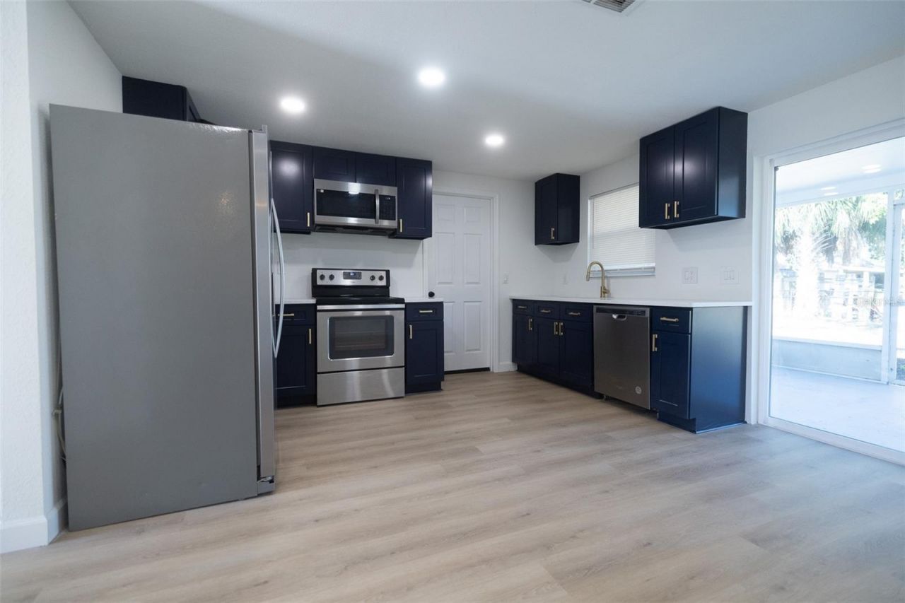 6304 Florida Circle W, Apollo Beach, FL 33572 Photo