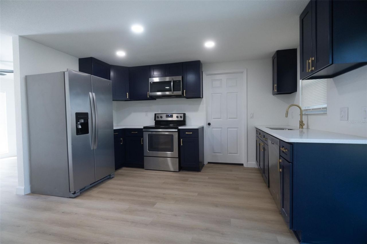 6304 Florida Circle W, Apollo Beach, FL 33572 Photo