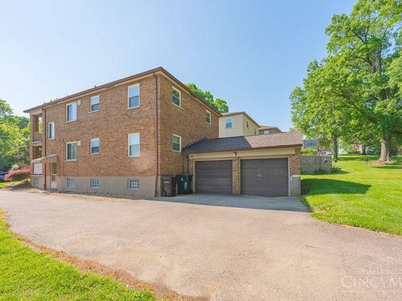 5427 Fox Road, Cincinnati, OH 45239 Photo 2