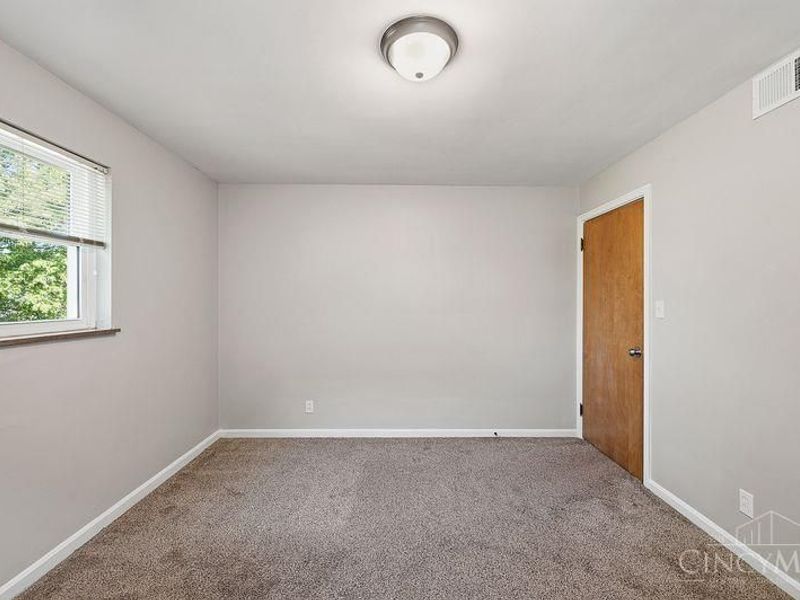 5427 Fox Road, Cincinnati, OH 45239 Photo 21