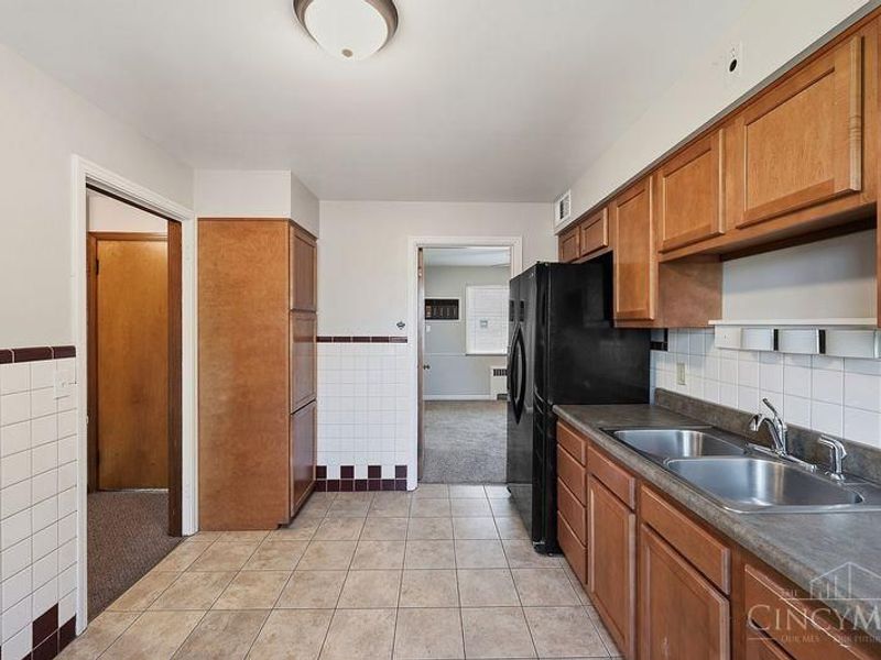 5427 Fox Road, Cincinnati, OH 45239 Photo 9
