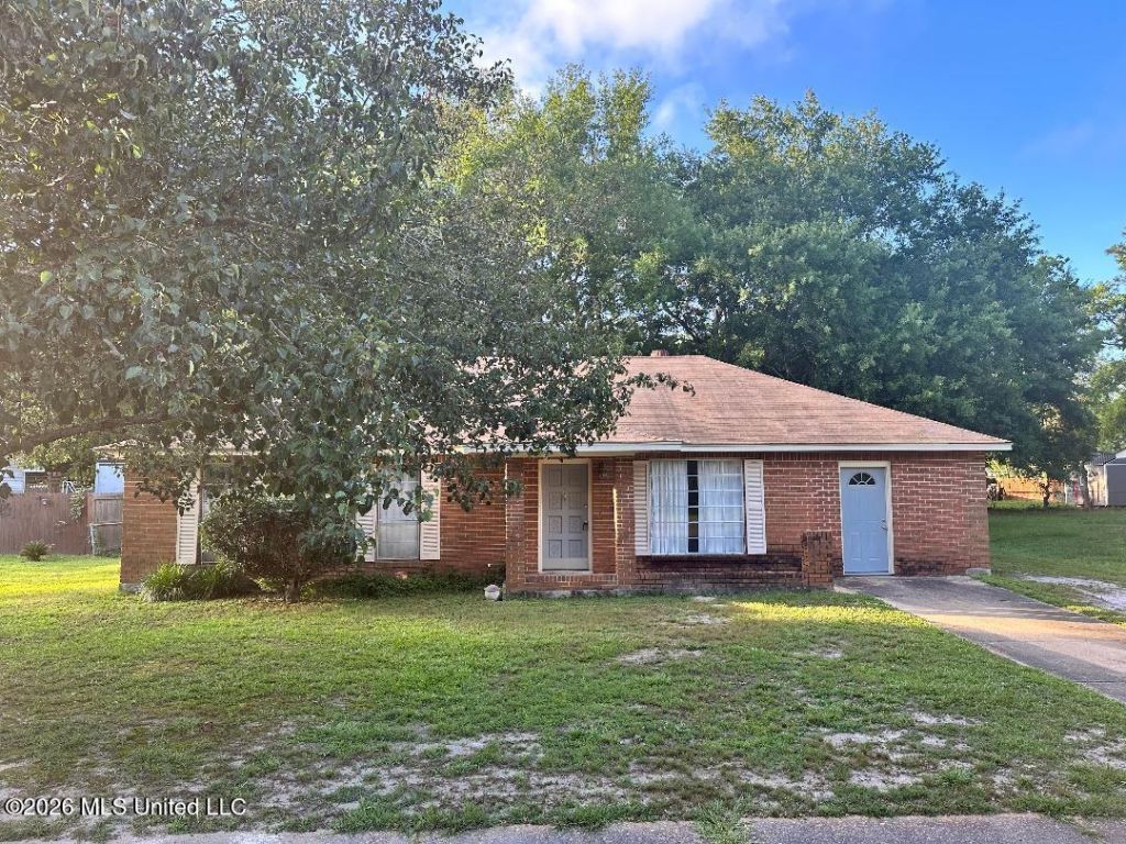2518 Avenida Encanto Street, Gautier, MS 39553 Main Photo