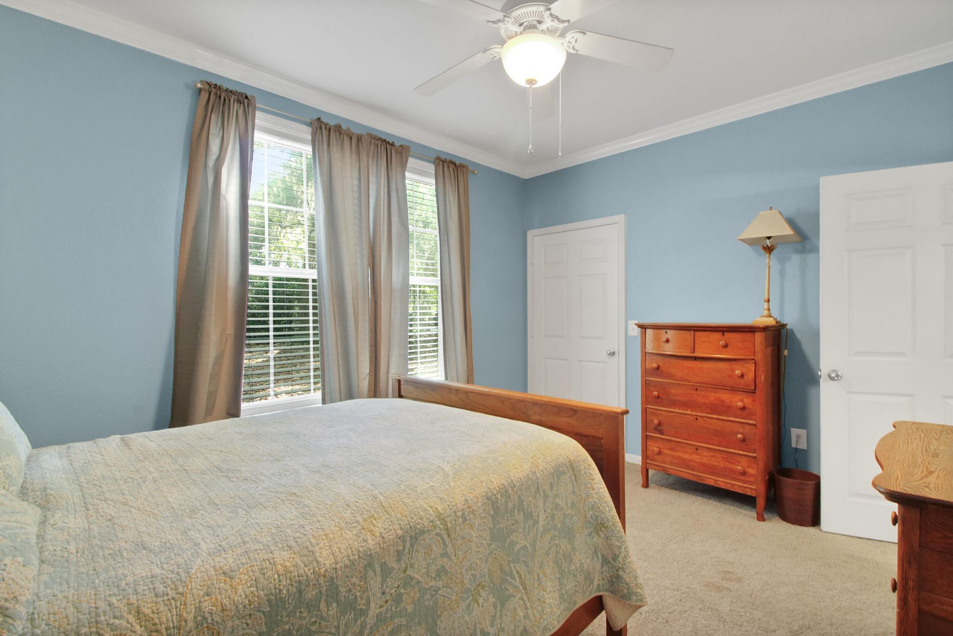 60 Fenwick Hall Allee Alley Photo 14