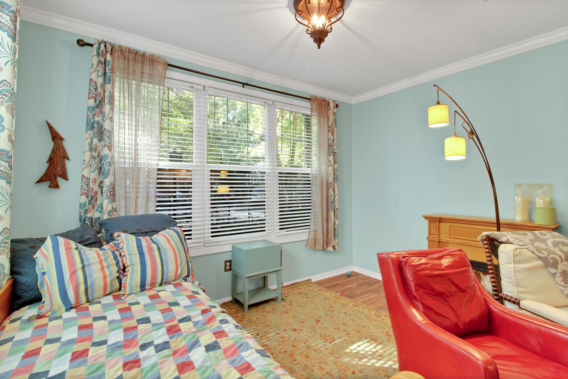 60 Fenwick Hall Allee Alley Photo 19