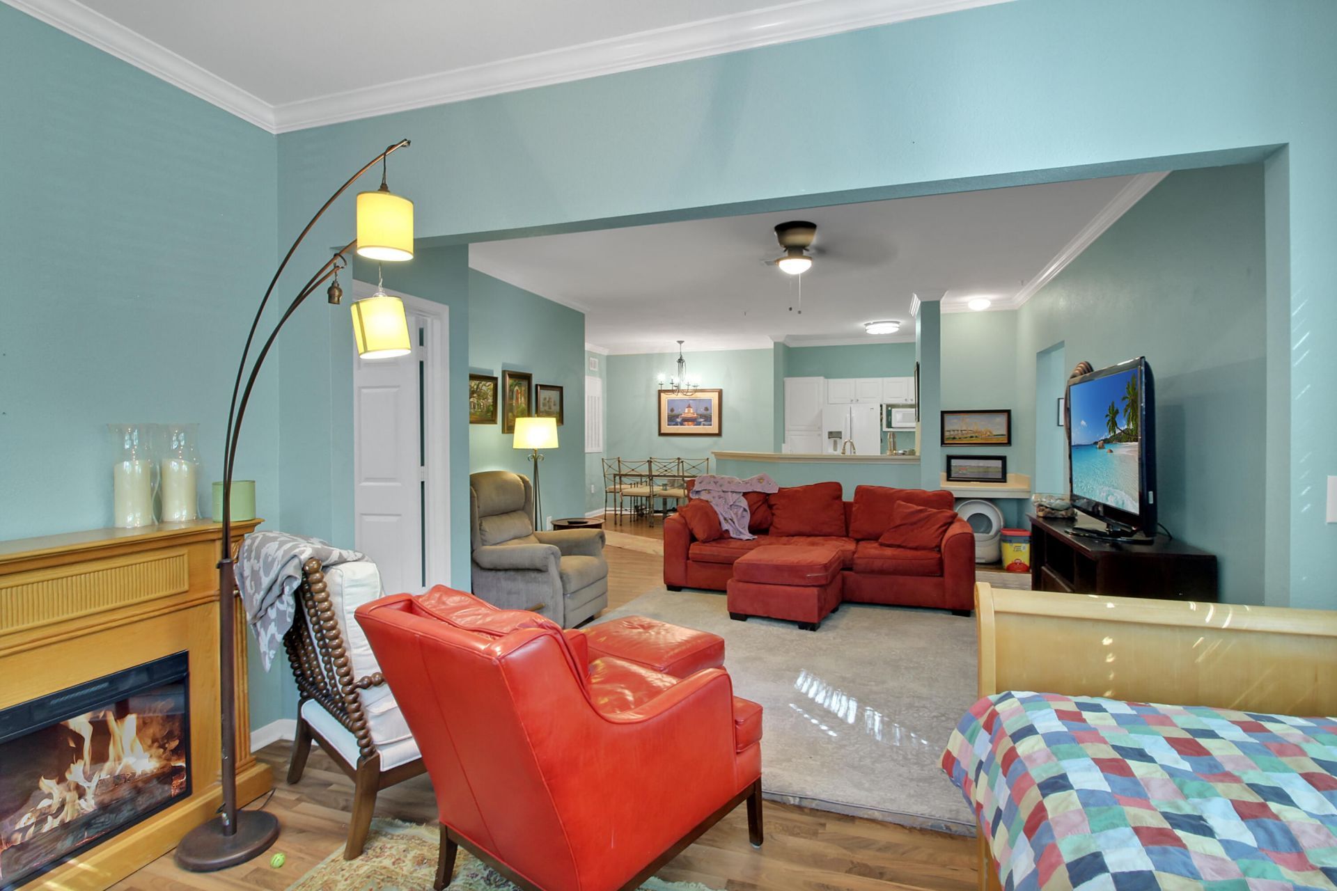 60 Fenwick Hall Allee Alley Photo 20