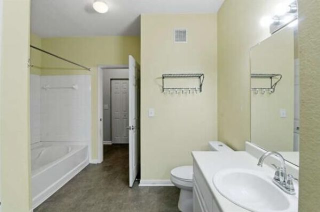 60 Fenwick Hall Allee Alley Photo 21
