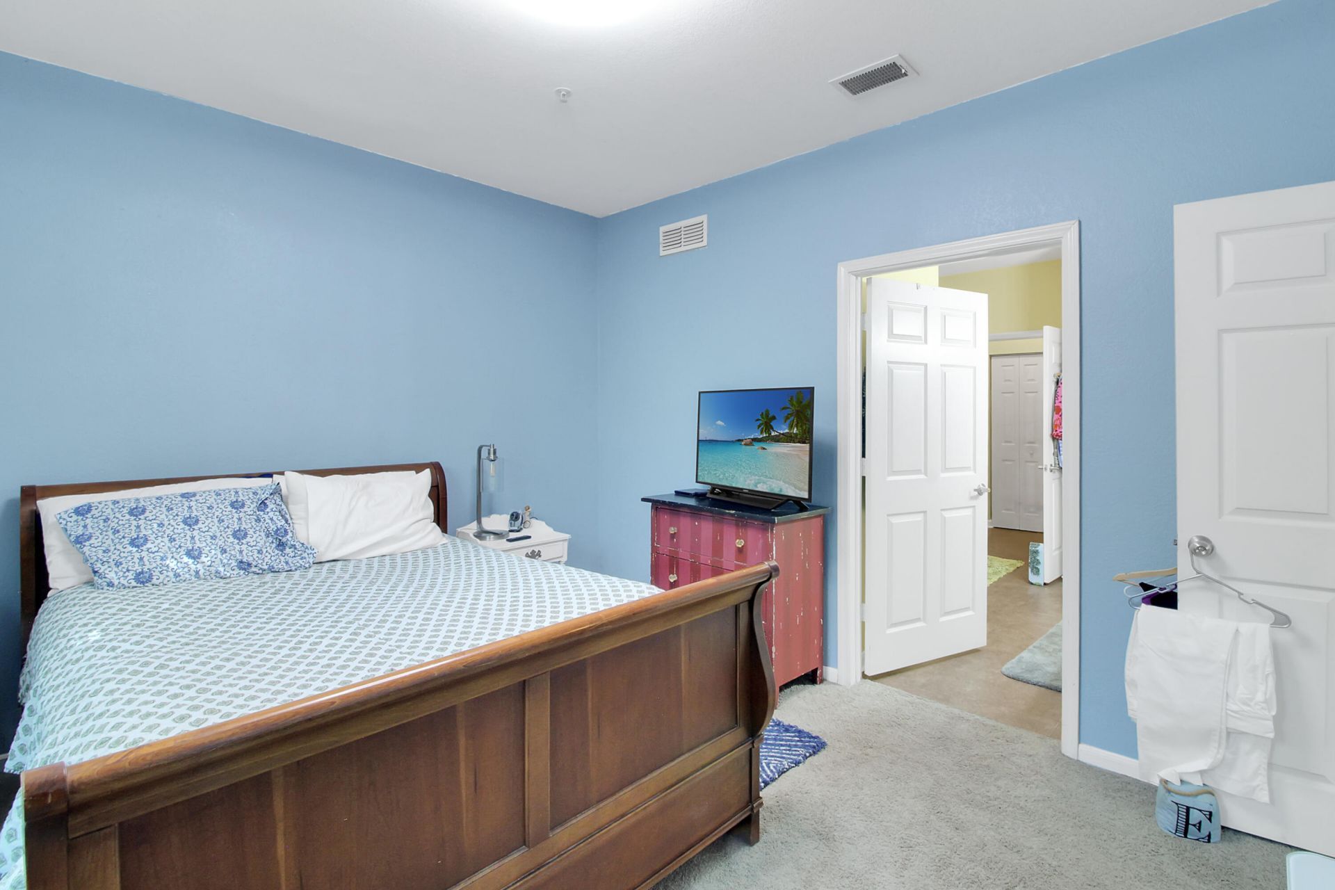 60 Fenwick Hall Allee Alley Photo 22