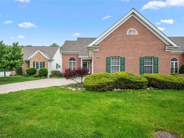 500 Glen Hollow Circle , Aurora, OH 44202