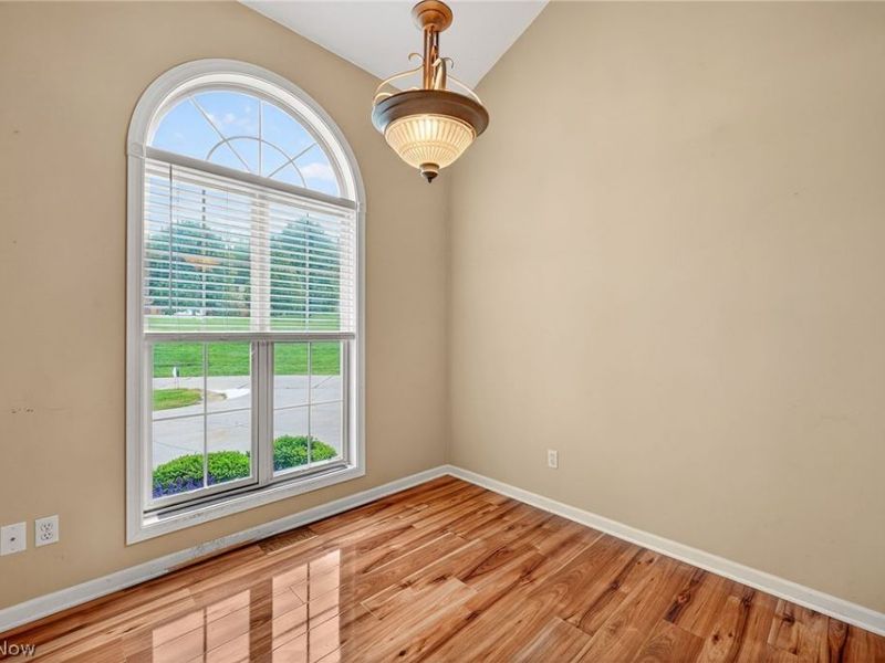 500 Glen Hollow Circle, Aurora, OH 44202 Photo 11