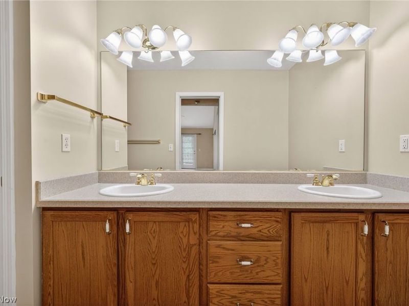 500 Glen Hollow Circle, Aurora, OH 44202 Photo 22
