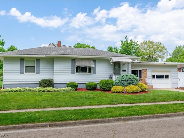 1780 Evergreen Avenue , Akron, OH 44301