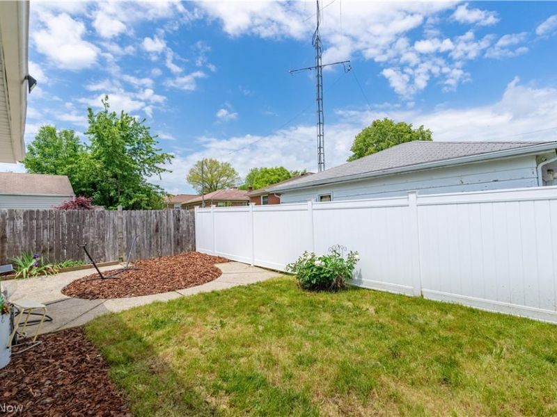 1780 Evergreen Avenue, Akron, OH 44301 Photo 38