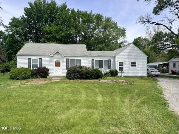 12744 Airport Highway, Swanton, OH 43558