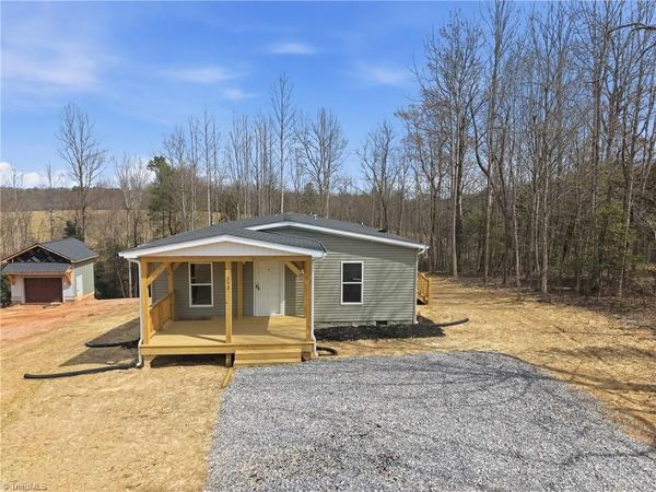 253 Ridge Top Road , North Wilkesboro, NC 28659