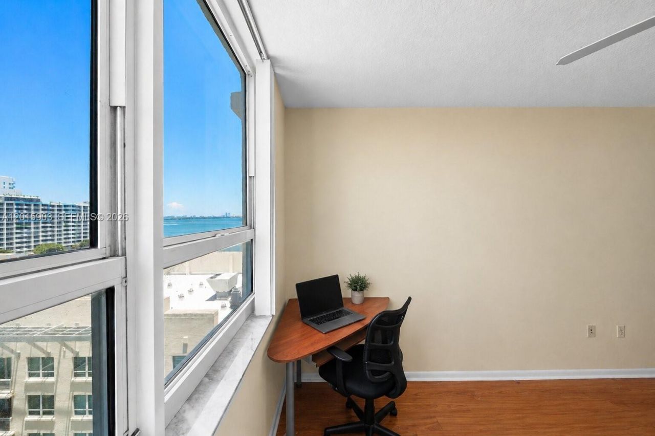 2000 N Bayshore Dr , Unit 1005, Miami, FL 33137 Photo