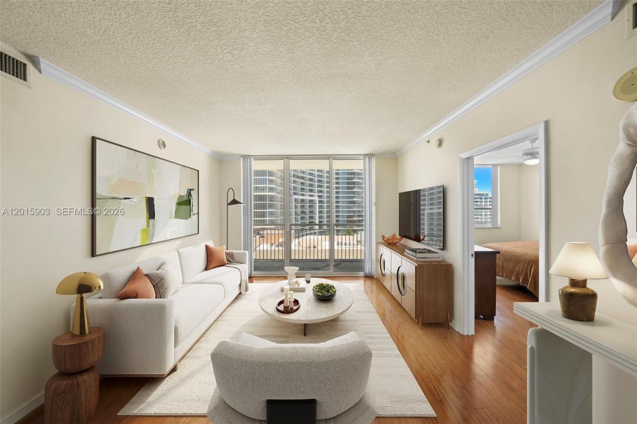 2000 N Bayshore Dr , Unit 1005, Miami, FL 33137 Photo